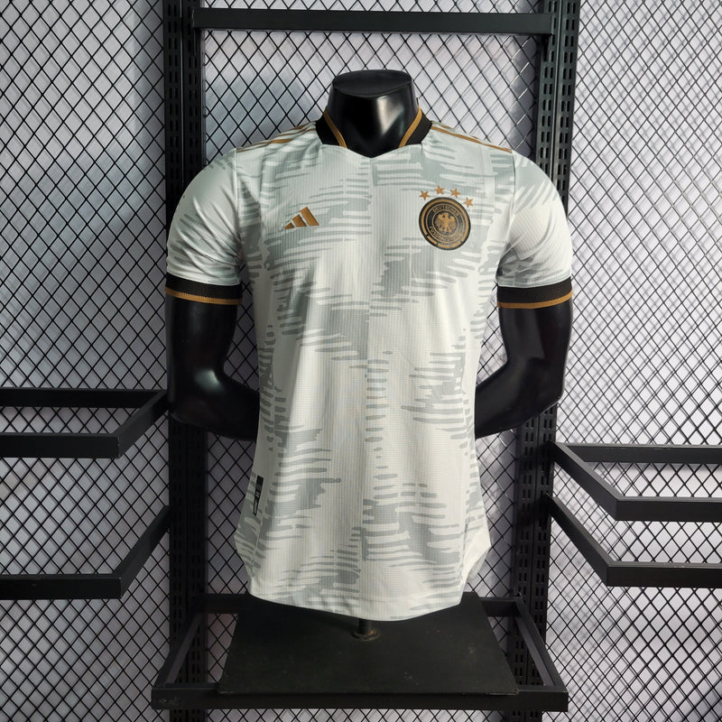 CAMISA VERSÃO PLAYER DA SELEÇÃO DA ALEMANHA 22/23 BRANCO
