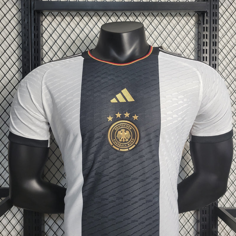 CAMISA VERSÃO PLAYER DA SELEÇÃO DA ALEMANHA 22/23 BRANCO