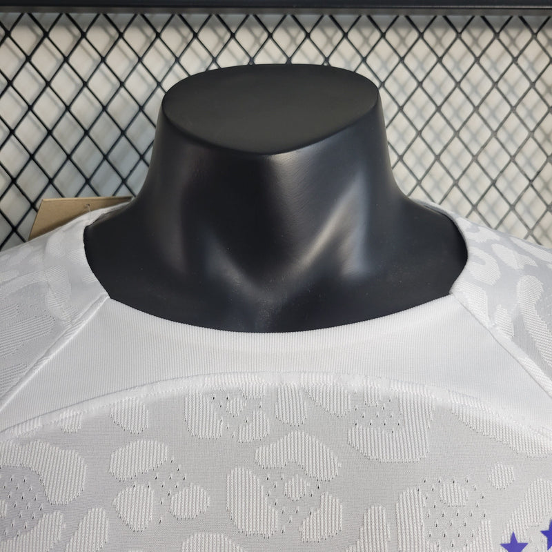 CAMISA VERSÃO PLAYER DA SELEÇÃO DO BRASIL 22/23 BRANCO