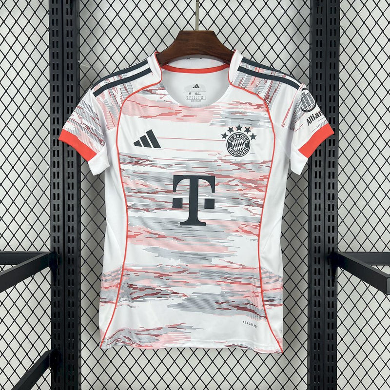 CAMISA FEMININA DO BAYERN MUNICH 25/26 MULTICOLOR