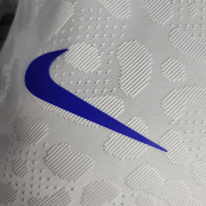 CAMISA VERSÃO PLAYER DA SELEÇÃO DO BRASIL 22/23 BRANCO