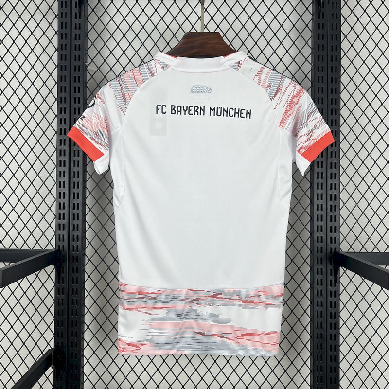 CAMISA FEMININA DO BAYERN MUNICH 25/26 MULTICOLOR