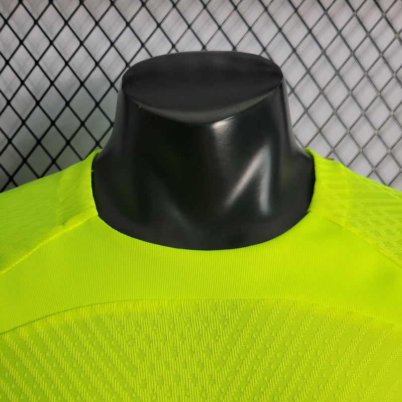 CAMISA VERSÃO PLAYER DO TOTTENHAN 22/23 VERDE NEON