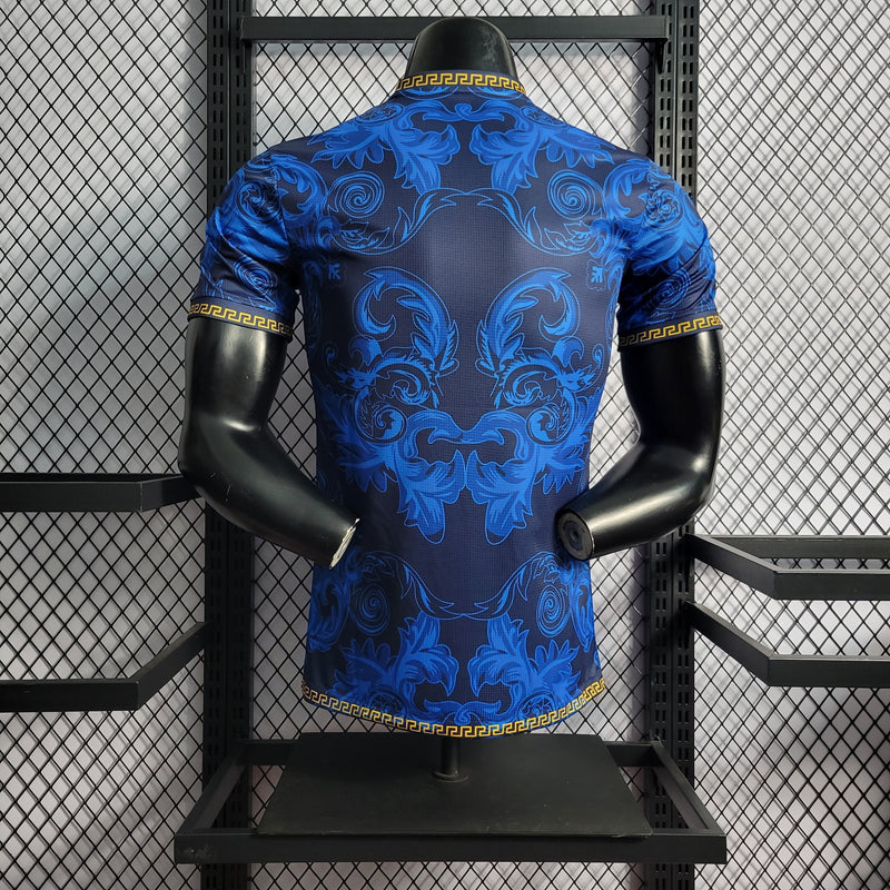 CAMISA VERSÃO PLAYER DA SELEÇÃO DA ITALIA 22/23 AZUL VERSACE