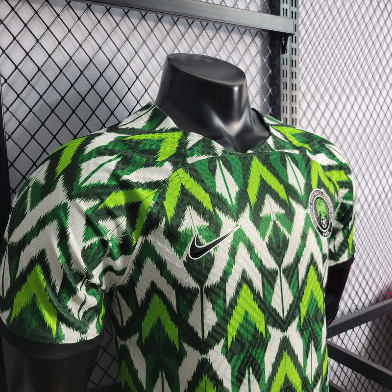 CAMISA VERSÃO PLAYER DA SELEÇÃO DA NIGÉRIA 22/23 BRANCO E VERDE