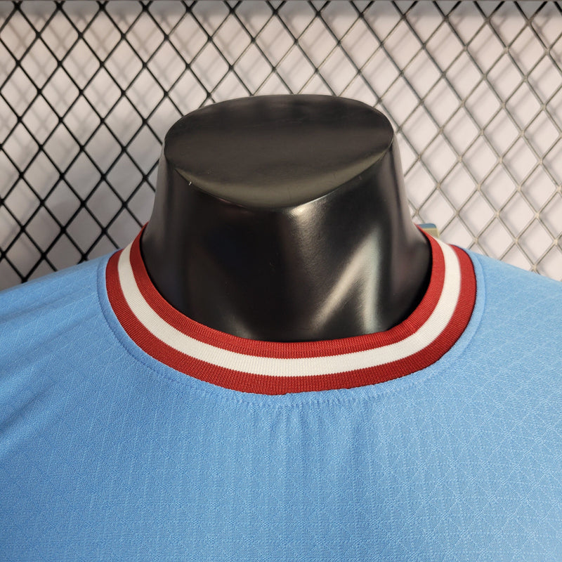 CAMISA VERSÃO PLAYER DO MANCHESTER CITY 22/23 AZUL